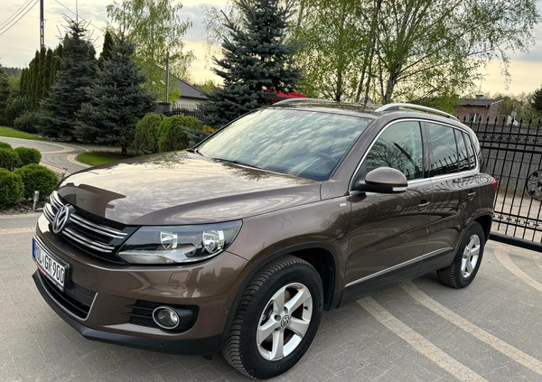 Volkswagen Tiguan cena 54700 przebieg: 177456, rok produkcji 2015 z Gniew małe 326